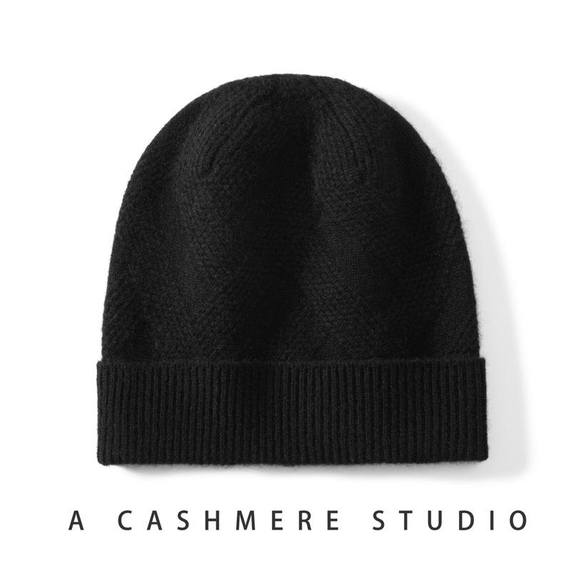 Beanies & Caps | Mens 4G Beanie In Knit With Velvet Effect Accessories Beanies & Caps