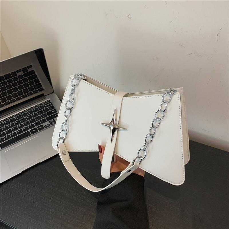 Crossbody Bags | Womens Small Cut Out Bag In Shiny Leather With Chain Bags Crossbody Bags